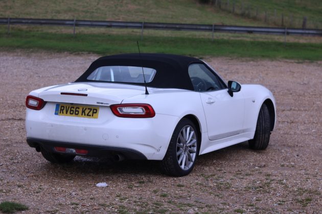 FIAT 124 Spider Review