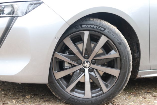 Peugeot 508 Fastback Review